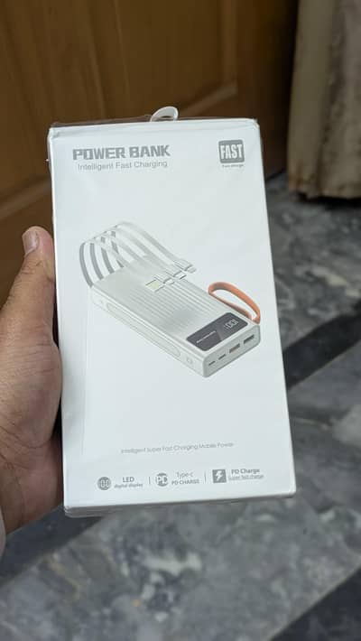 power bank 20,000 MAH Attach 4 Cables