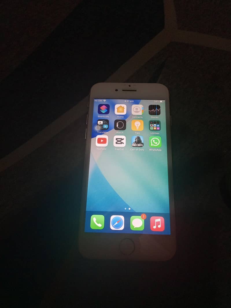 Apple iPhone 7 1