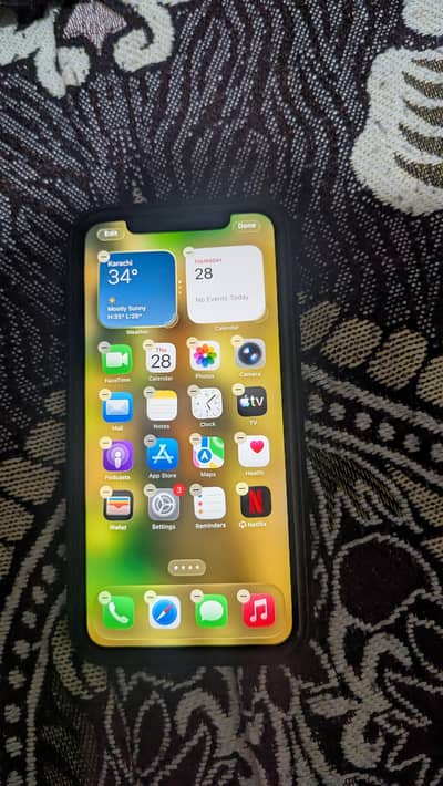 Apple iPhone 11