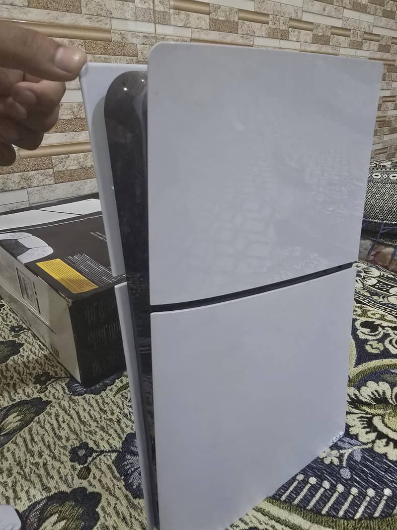 play station 5 with extra controller 2