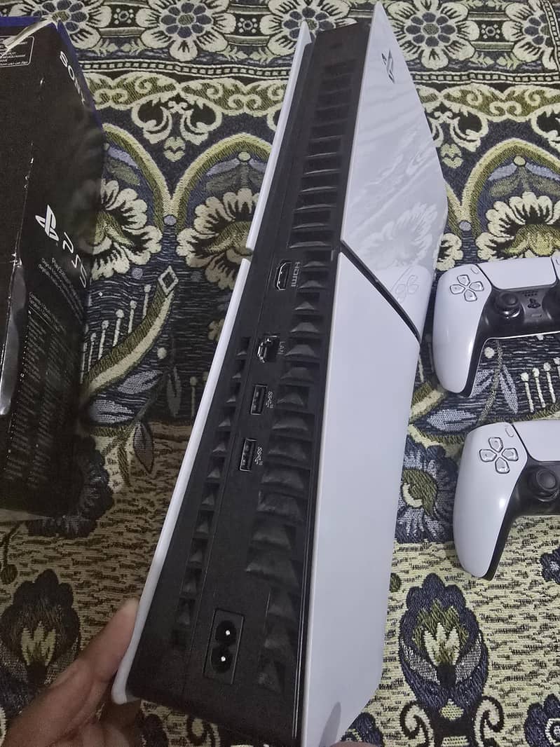 play station 5 with extra controller 5