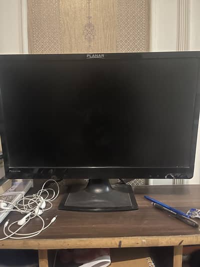 Lenovo ThinkCentre Desktop PC + 12" LED Monitor — 16GB RAM — Core i5