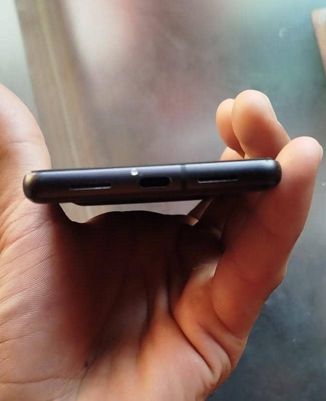 Google Pixel 7 4