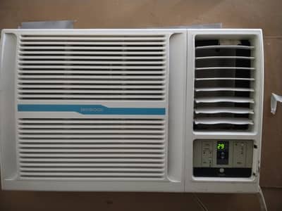 1 ton Window AC skywood good running condition