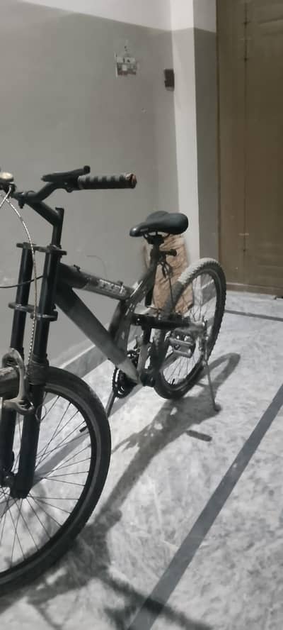 26. number full size dual shocks cycle for sale