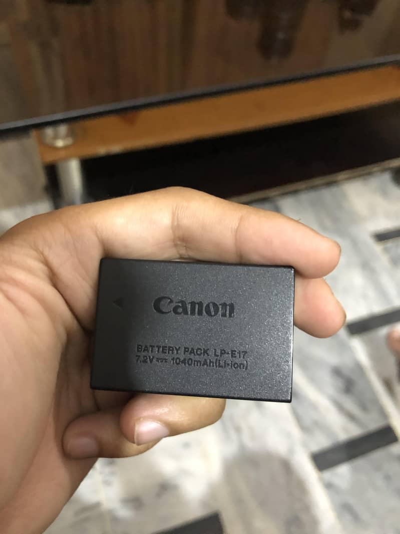 Canon EOS 25D Full Camera Package 17