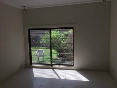 Model Town House For Sale 6 Bedroom 7 Bathroom 100 Ft Road
