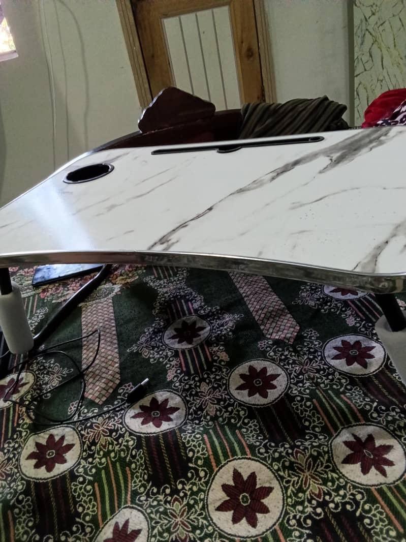 Laptop Table Stand 3
