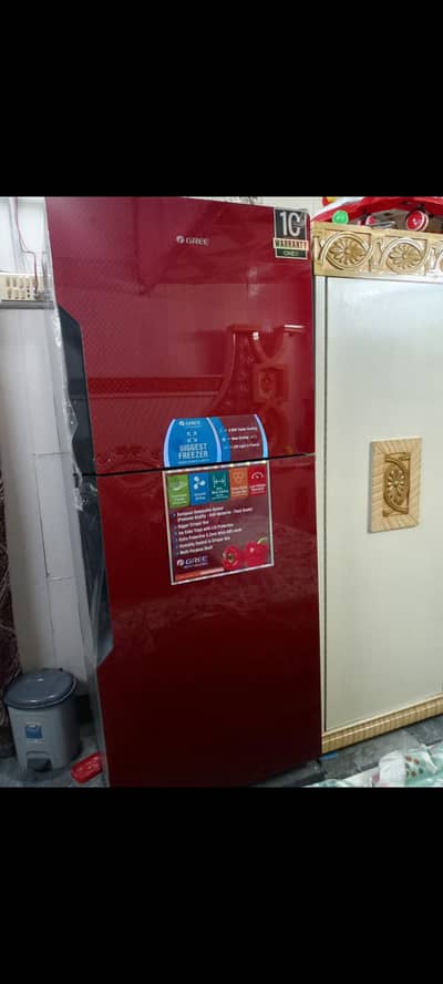 Brand new Gree Refrigerator Model 8768 Large Size