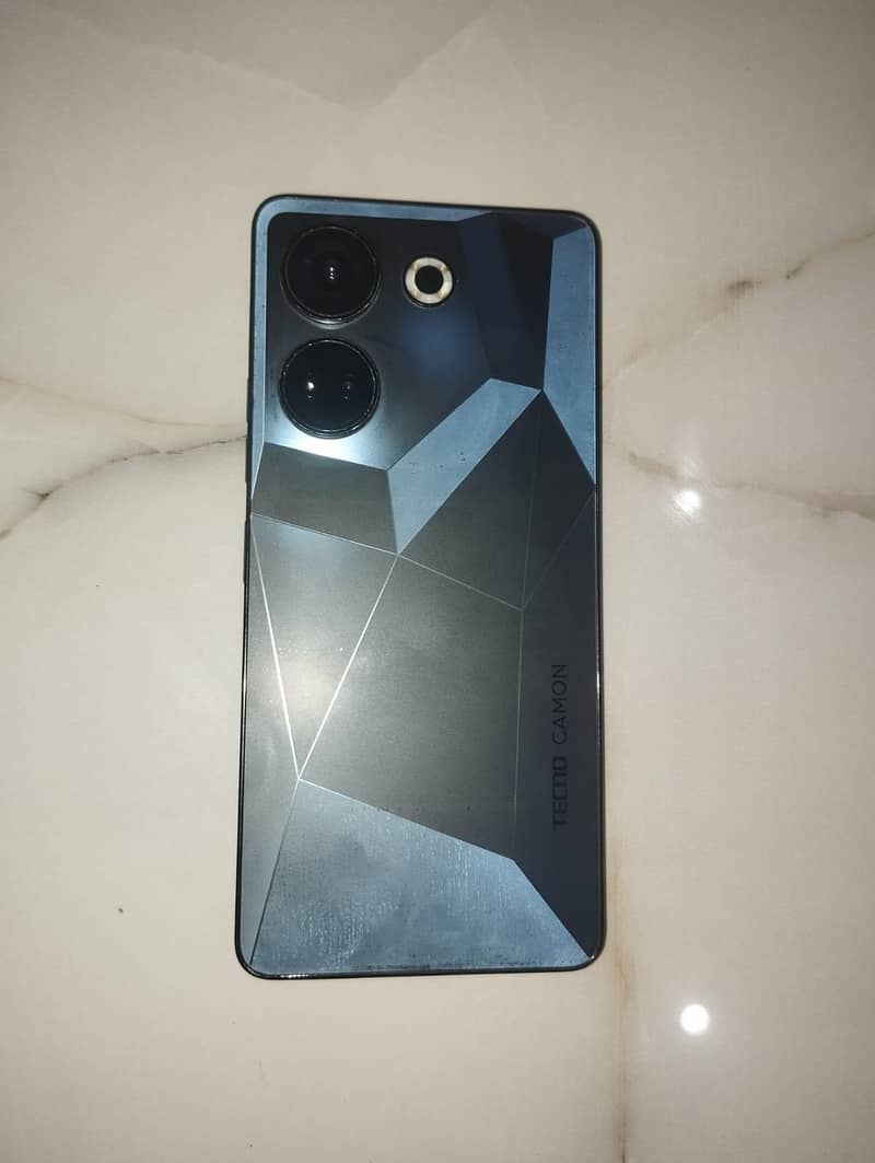 Techno camon 20 pro 9/10 condition 2
