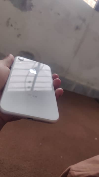 Apple iPhone XR glitch