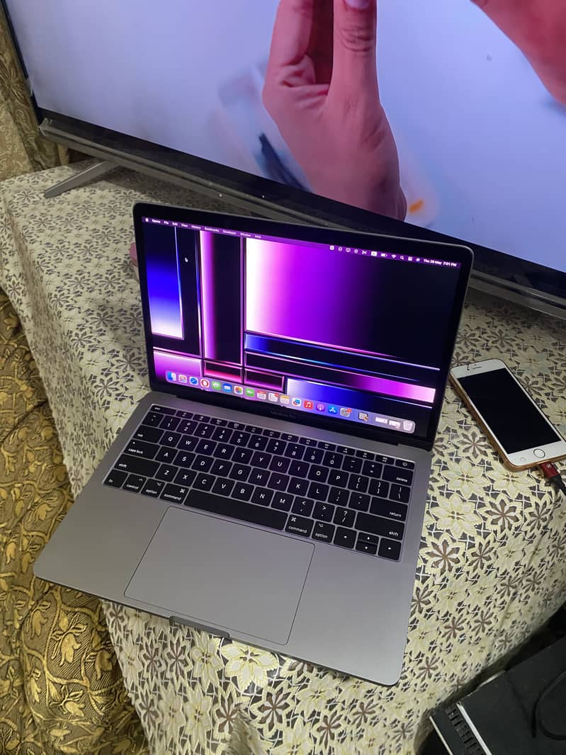 MacBook pro 2017 0