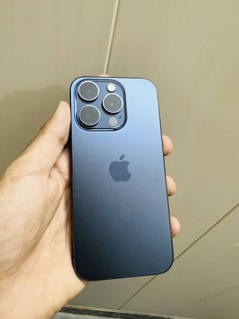 iPhone 15 Pro 0