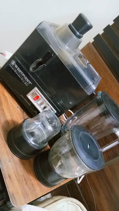 west point 4in 1 Juicer , blender, dry mill for sale in karachi