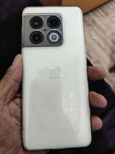 One Plus 10 Pro