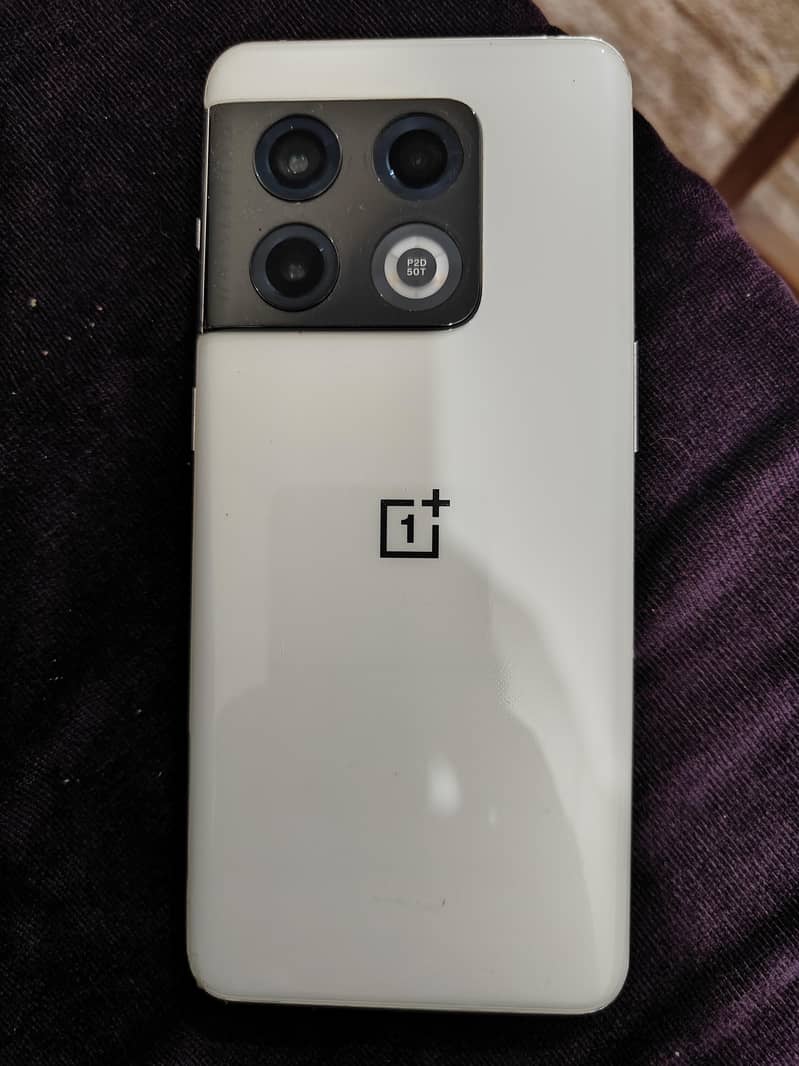 One Plus 10 Pro 3