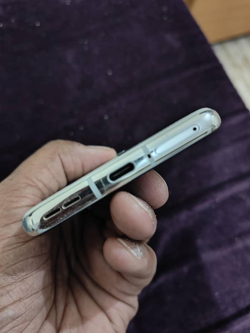 One Plus 10 Pro 6