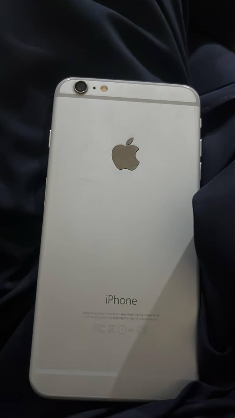 Apple iPhone 6 Plus 2