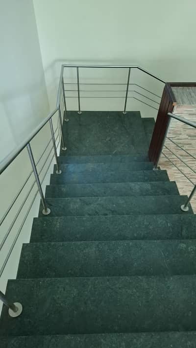 BANGLOW AVAILABLE FOR RENT 850 SQ YARDS 10000 SQ FT CARPET AREA G+1 WITH 10 CAR PARKING 20 MOTORCYCLE PARKING 20 KILOWALT SOLAR INSTALLED 30 KV GENERATOR SEMI FURNISHED