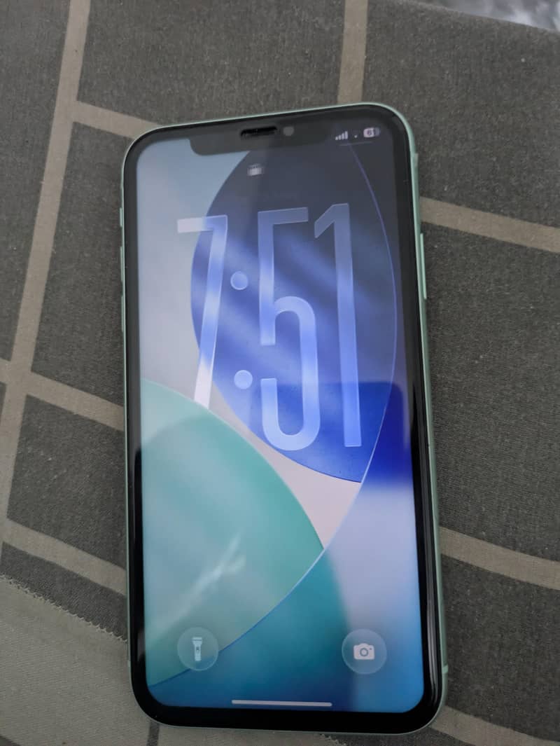 Apple iPhone 11 0