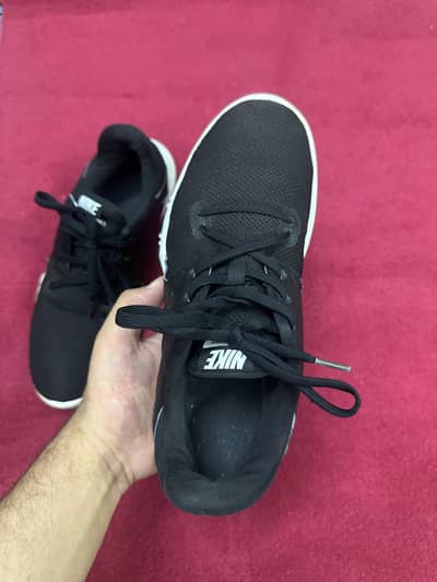 NIKE trainers joggers