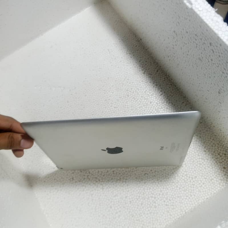 Apple mini 2 4