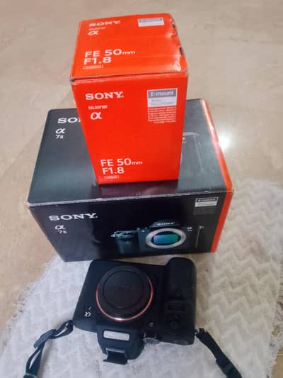 Sony a7ii body lens sony50mm 1.8 boxes