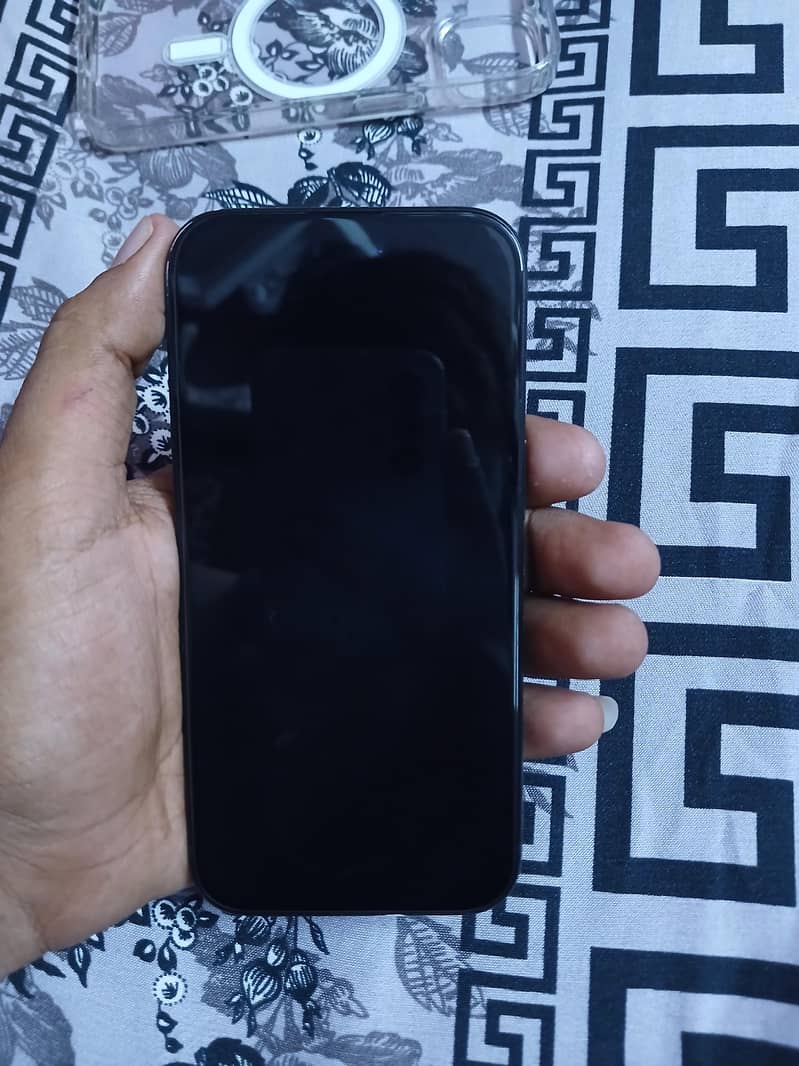 Apple iPhone 15 5