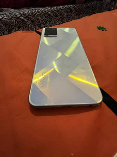 vivo y21