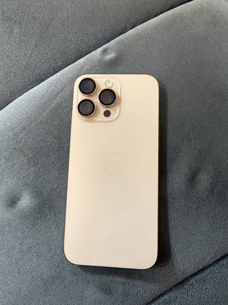 IPhone 16 Pro Max 0