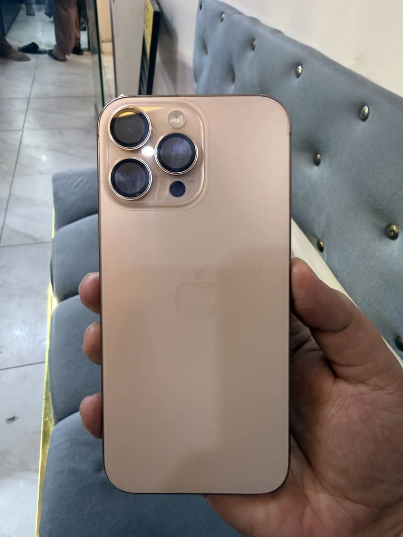 IPhone 16 Pro Max 6
