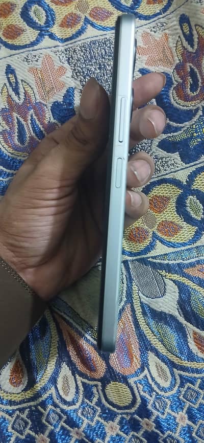 Vivo Y18