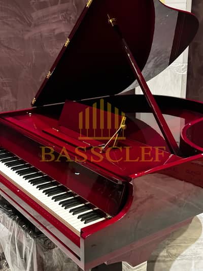 Bassclef Grand Piano/ Grand piano /piano/keyboards/pool table/billiard