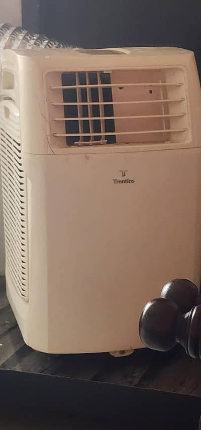 Portable AC in good working condition