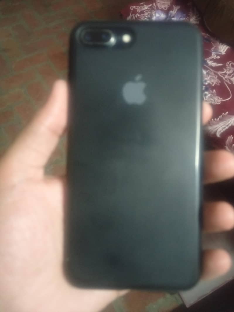 Apple iPhone 7 Plus 0