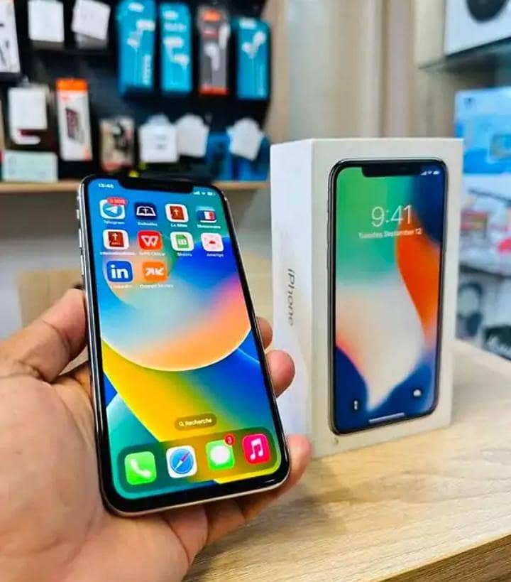 iPhone X ram 256 GB PTA approved condition turn button complete box ...