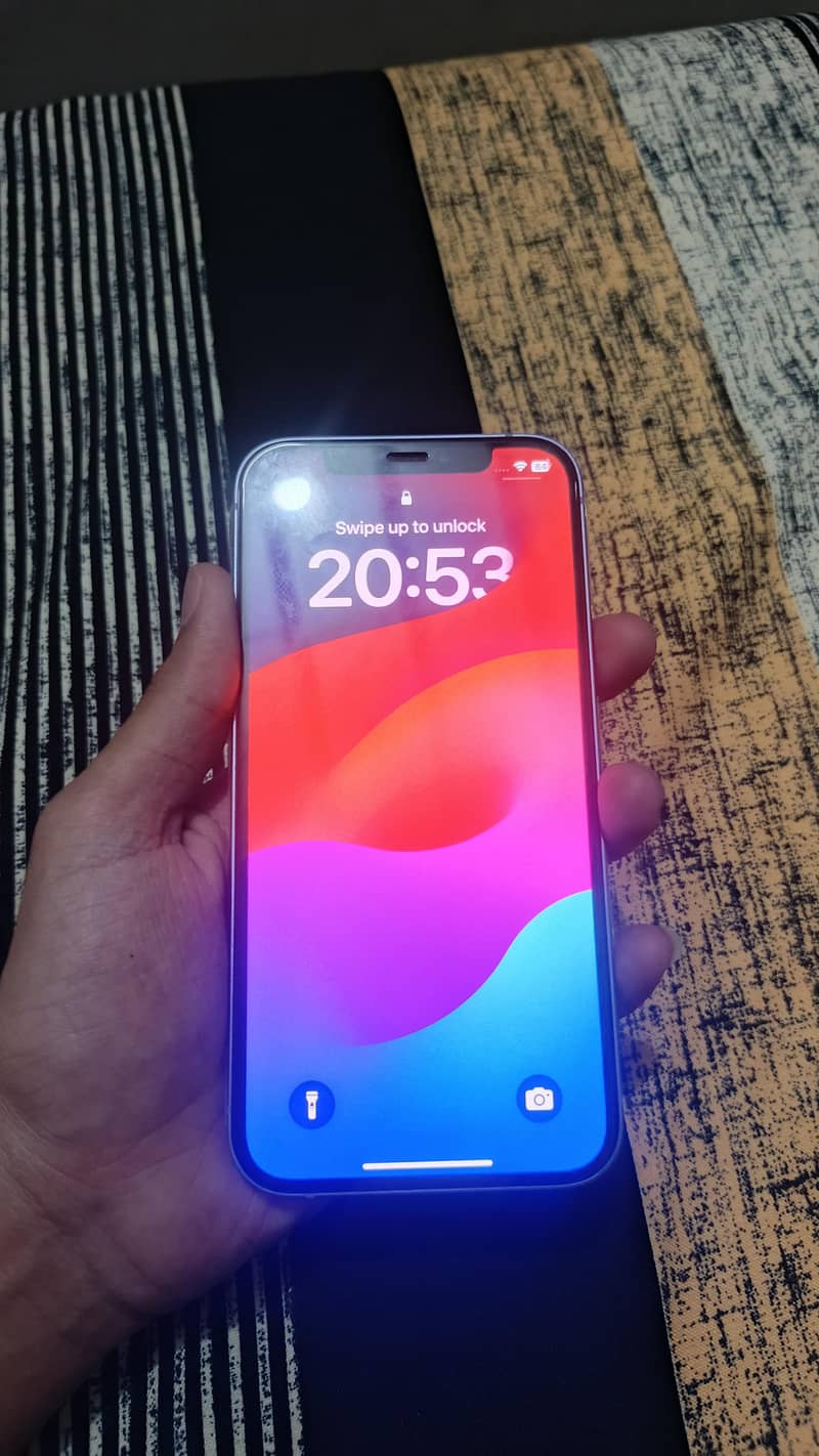 Apple iPhone 12 1