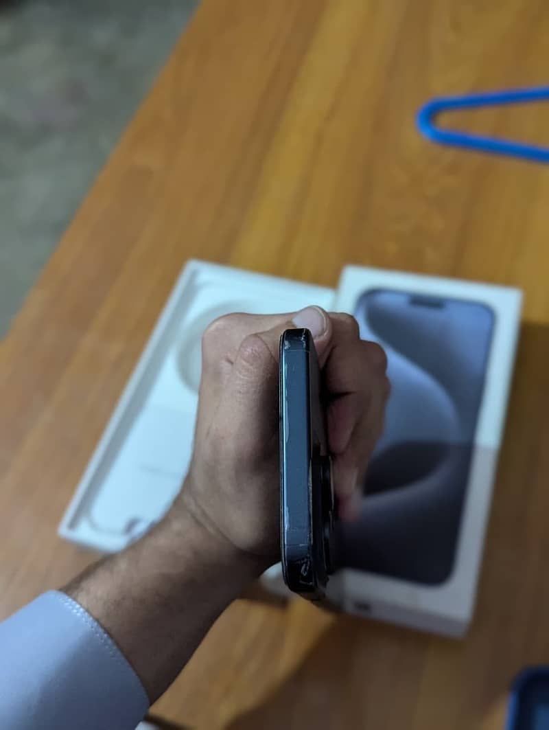 Iphone 15 pro max 9