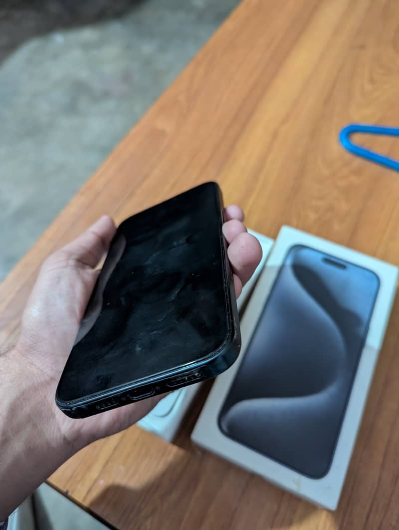 Iphone 15 pro max 11