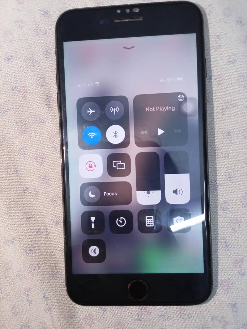Apple iPhone 7 2
