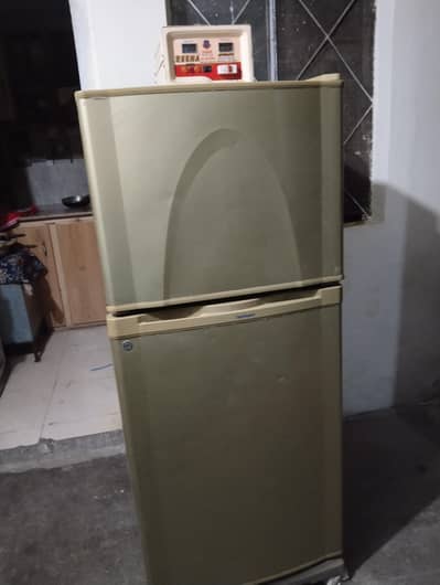 Dawlance fridge for sale with Stabilizer