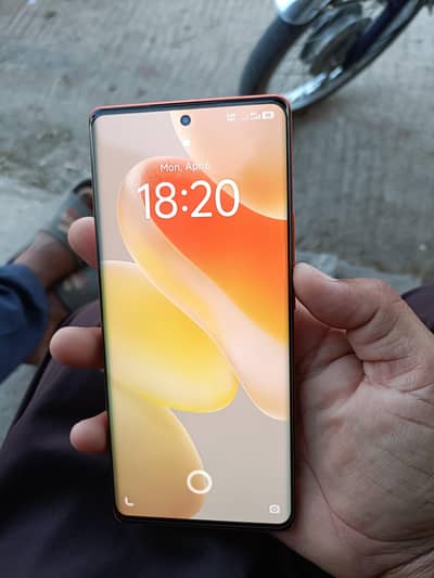 Vivo X80