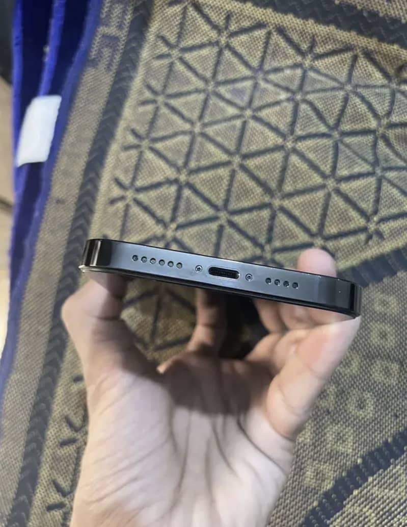 Iphone 14 pro max 1