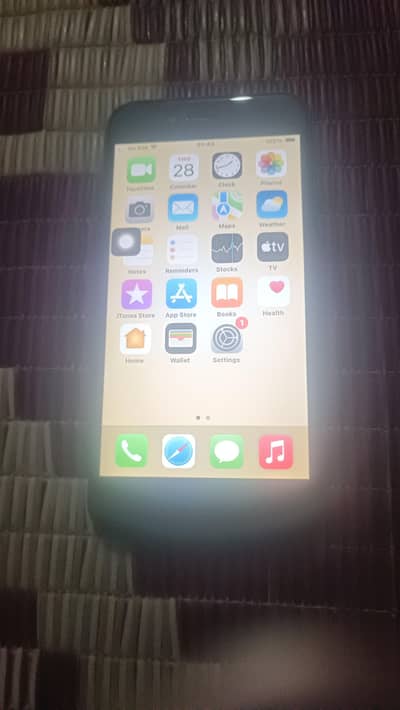 Apple iPhone SE
