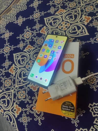 Tecno Spark Go 2024 with box charger 4+4/64gb call 03190218358