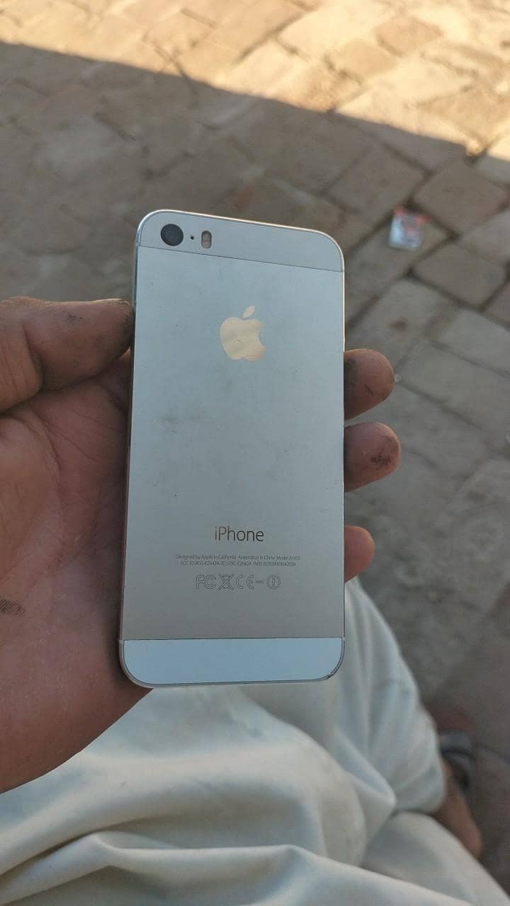 Apple iPhone 5 0