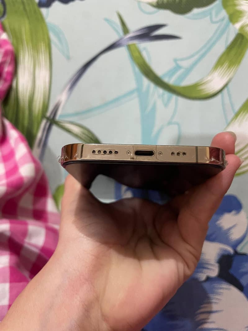 Iphone 12 pro 3