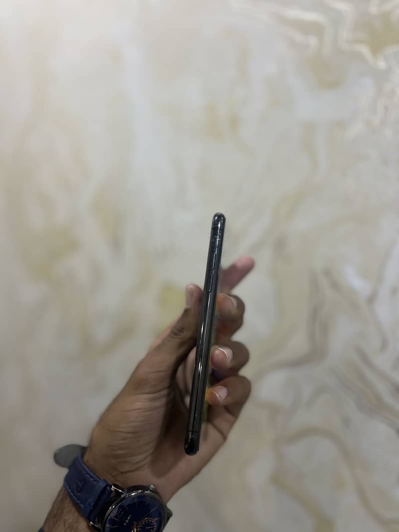 iPhone X 2