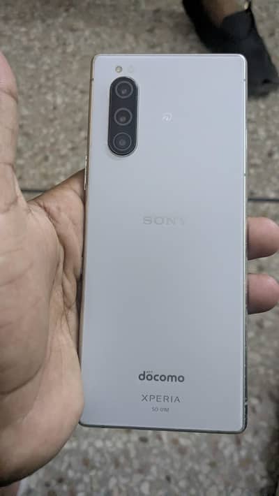 Sony Xperia 5