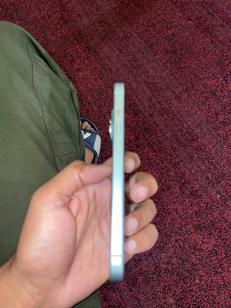 Apple iPhone 15 2